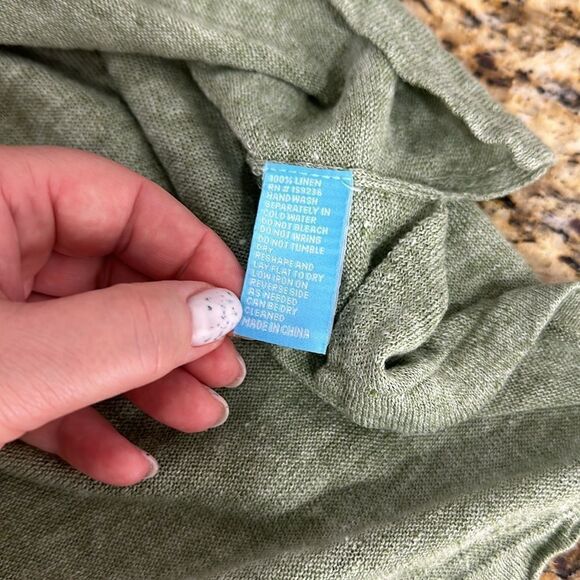 J. McLaughlin Alva Crew Neck Pullover Sweater In Light Olive Green Size M - Picture 6 of 8